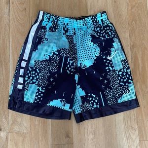 Nike Boys Basketball Shorts XL+. No tags, never worn